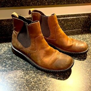 Men’s brown boots by BORN